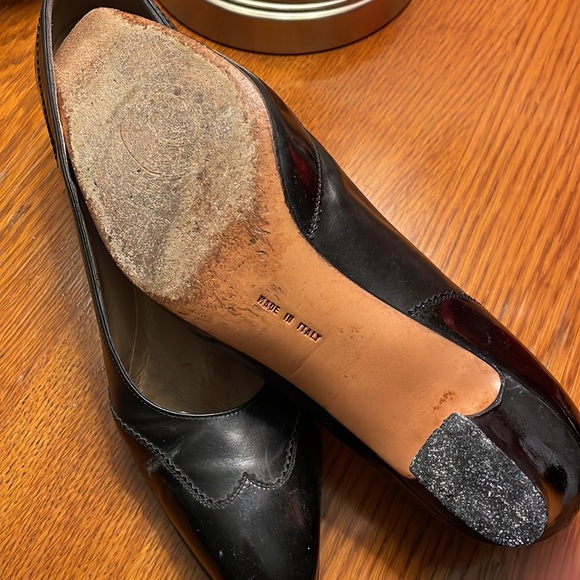 Salvatore Ferragamo Vintage Black Pump - Picture 8 of 9